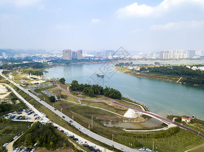 广西南宁市流域和滨江公园高层建筑航拍高清图片