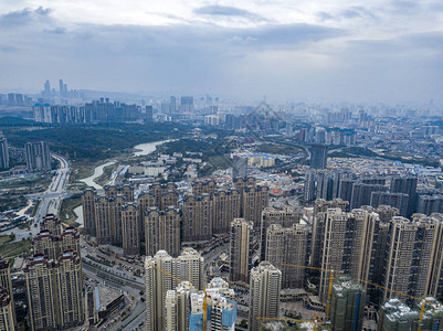 亚洲各城市繁忙街道高楼建筑的空中照片图片