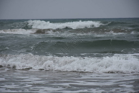 海浪和海景图片