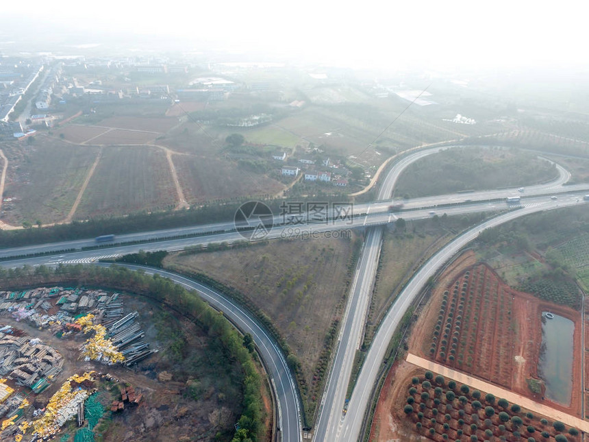 空中摄影鸟眼城市通过桥环路街景图片