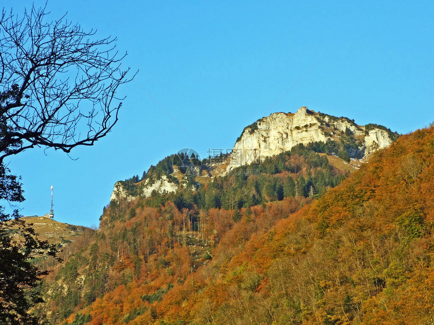 阿尔卑斯山峰HoherKasten和Zinggenchopf在山脉AlpsteinAppenzellerland地区瑞士圣加仑州图片