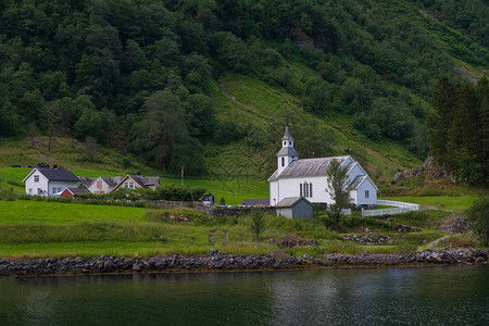 山脉村庄和挪威峡湾Neroyfjord松恩峡湾2019图片