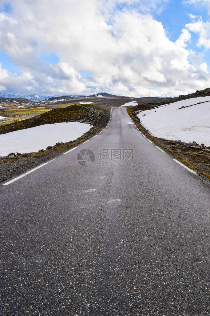 挪威全国旅游雪路Aurlandsvegenf24图片