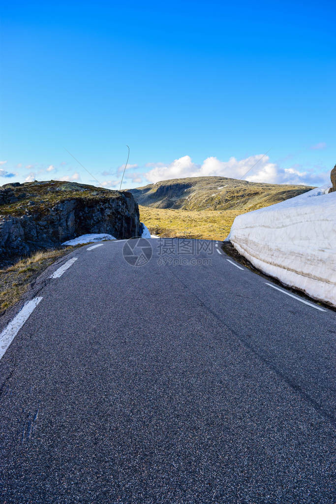 挪威全国旅游雪路Aurlandsvegenf24图片