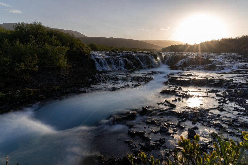 在2019年6月冰岛日落前长期于图片