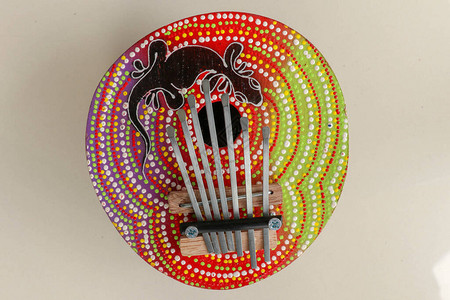 传统乐器卡林巴图片