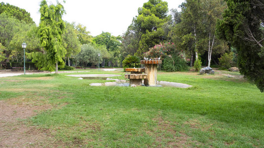 瓦伦西亚城市公园的喷泉图片