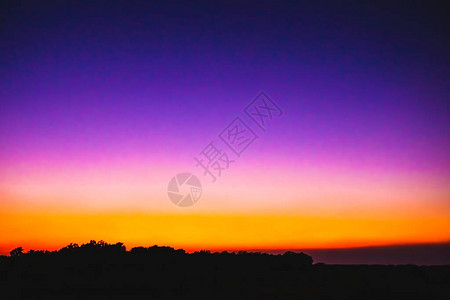 太阳之后天空的颜色图片