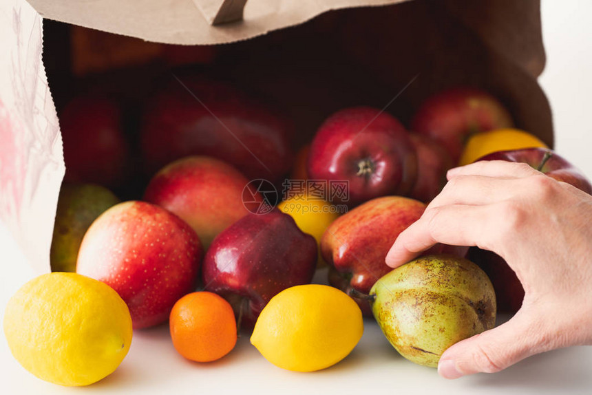 白色背景的水果种类苹果梨子柠檬和图片