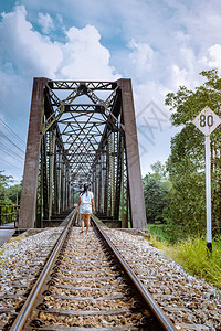 泰国春蓬河上的LangSuan铁路亚洲图片