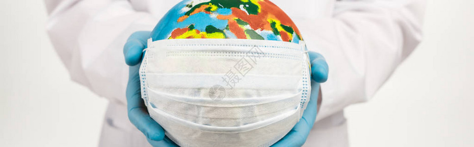 科学家用保护面罩将地球挡在白色孤图片