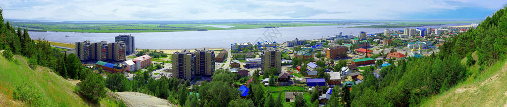 夏季KhantyMansiysk全景图片