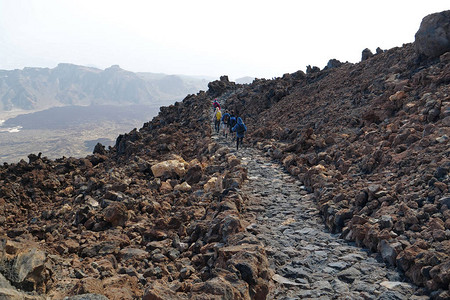 旅游者在西班牙加那利群岛特内里费岛特纳里费岛的火山地Te图片