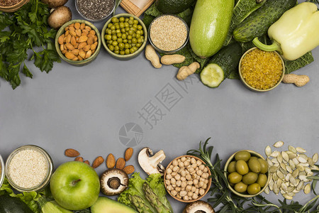 一套用于健康饮食的均衡蔬菜产品健康的生活方式概念健康食品健身平躺图片