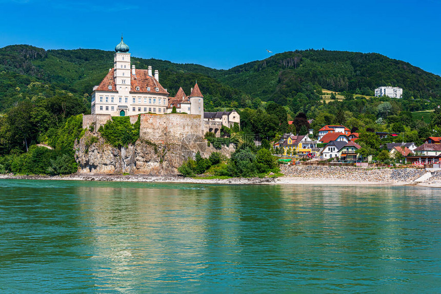 从多瑙河到奥地利Unesco遗产址之一Wachau的Schonb图片