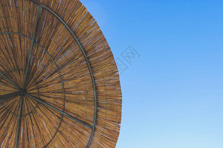 竹子伞复制空间草滩阳背景图片