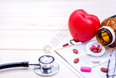 健康身体检查和心脏病检查员图片