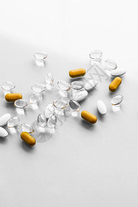 药丸胶囊和抗生素用于保护的保健和药品图片