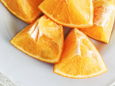 白板上多汁橙健康饮食背景图片