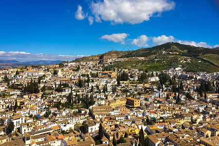 西班牙安达卢西亚格拉纳达美丽臭名昭著的阿尔罕布拉摩尔人蔓延山顶皇图片