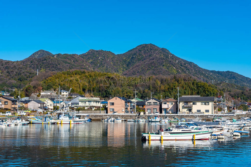 日本广岛县OtakeCity一个小型当地渔图片