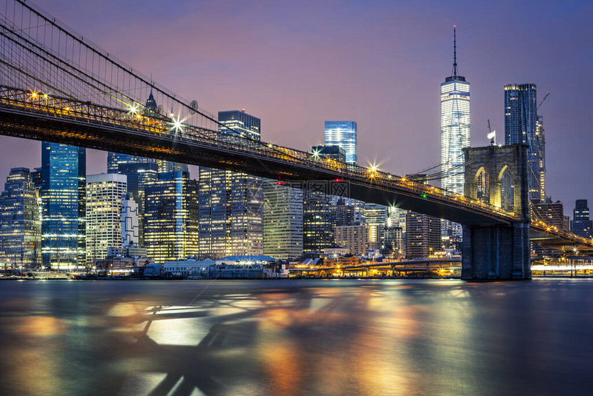 美国纽约布鲁克林桥的夜图片
