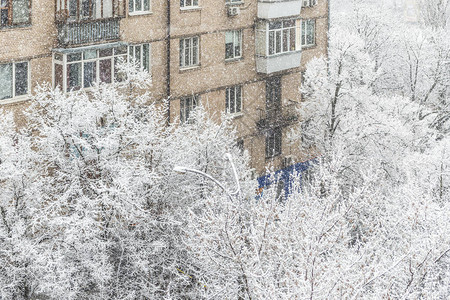 3月下雪乌克兰基图片