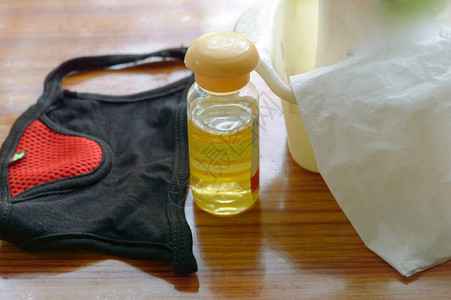 面膜湿巾洗手液餐巾卫生巾清洁和消毒家用产品应保持健康图片