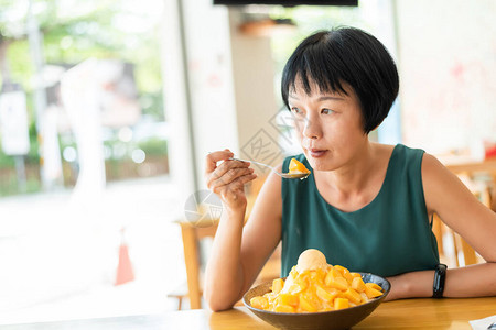 成熟的亚洲女图片