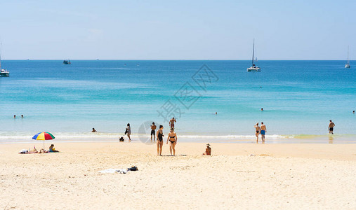 普吉岛海滩在夏天图片