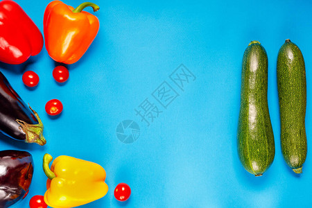新鲜有机蔬菜甜白胡椒樱桃西红柿茄子黄图片
