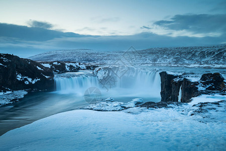 冰岛冬季的戈达福斯瀑布图片