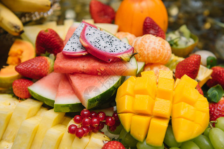 新鲜的有机水果背景健康饮食概念新鲜异国情调的有机水果图片