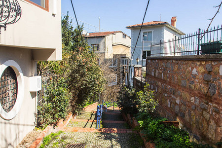 土耳其传统房屋的院子在伊斯坦堡阳图片