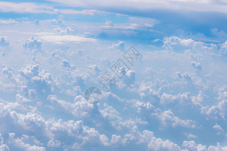 蓝色天空背景云层和天空背图片