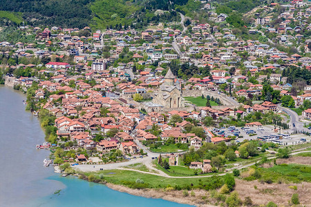 班尼瓦里格鲁吉亚历史城市Samtavro修道院位于Mtskheta的Unes背景