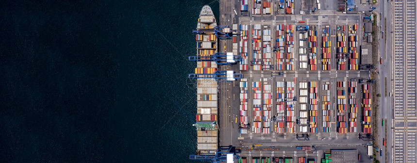 深海港集装箱船装卸公海集装箱船商业物流进出口货物运输鸟瞰图集图片