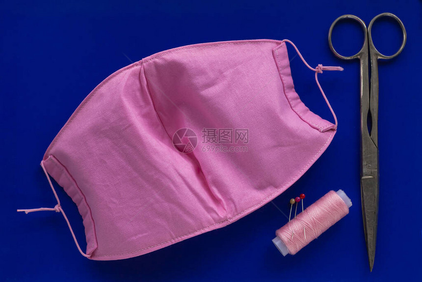 DIY手工缝制如何制作棉织物面罩以对抗冠状COVID19图片