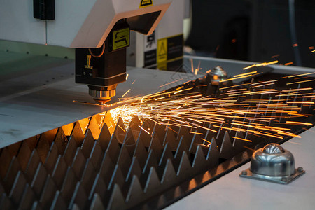 光纤激光切割机用闪发光的切割金属板激光切割机的高科技图片