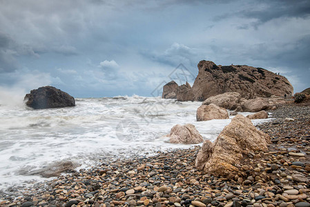 阿芙罗狄蒂岩岩石海岸沿海高清图片