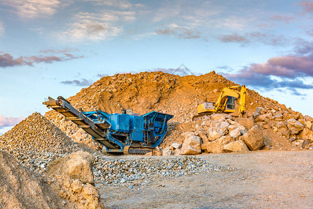 矿山机械输送带背景图片