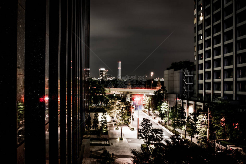 夜景的东京汐留图片