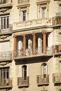 巴塞罗那市的经典建筑图片