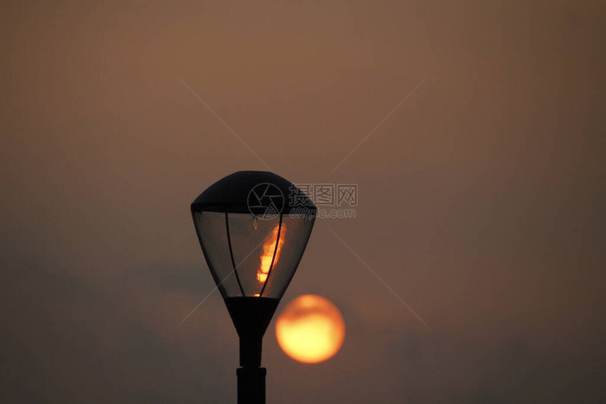 毕尔巴鄂黄昏的景色图片