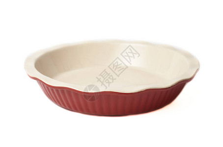 白色背景上孤立的圆形烤盘空水平近端红色图片
