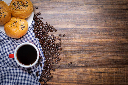 黑咖啡豆和棕咖啡豆图片