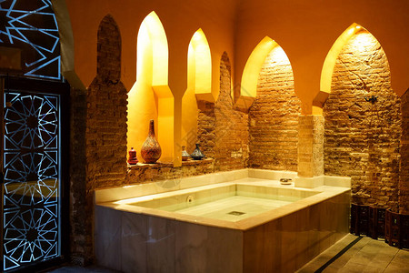 西班牙安达卢西亚州格拉纳达的阿拉伯浴室Hammam图片