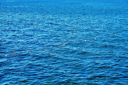 蓝色连续海水表面图片