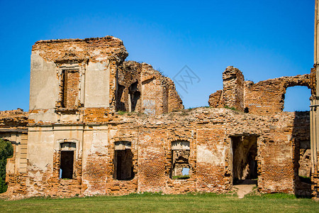 Ruzhany中世纪城堡的废墟图片