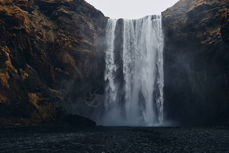 冰岛Skogafos瀑图片